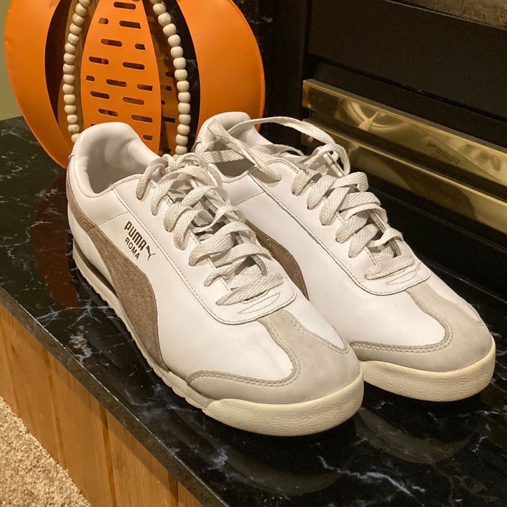 Mens Puma Roma size 8.5